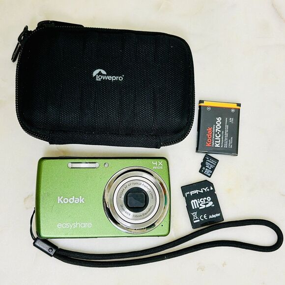 Kodak EasyShare M532 Camera Green 14MP Digicam Digital Tested /Works - Picture 1 of 13